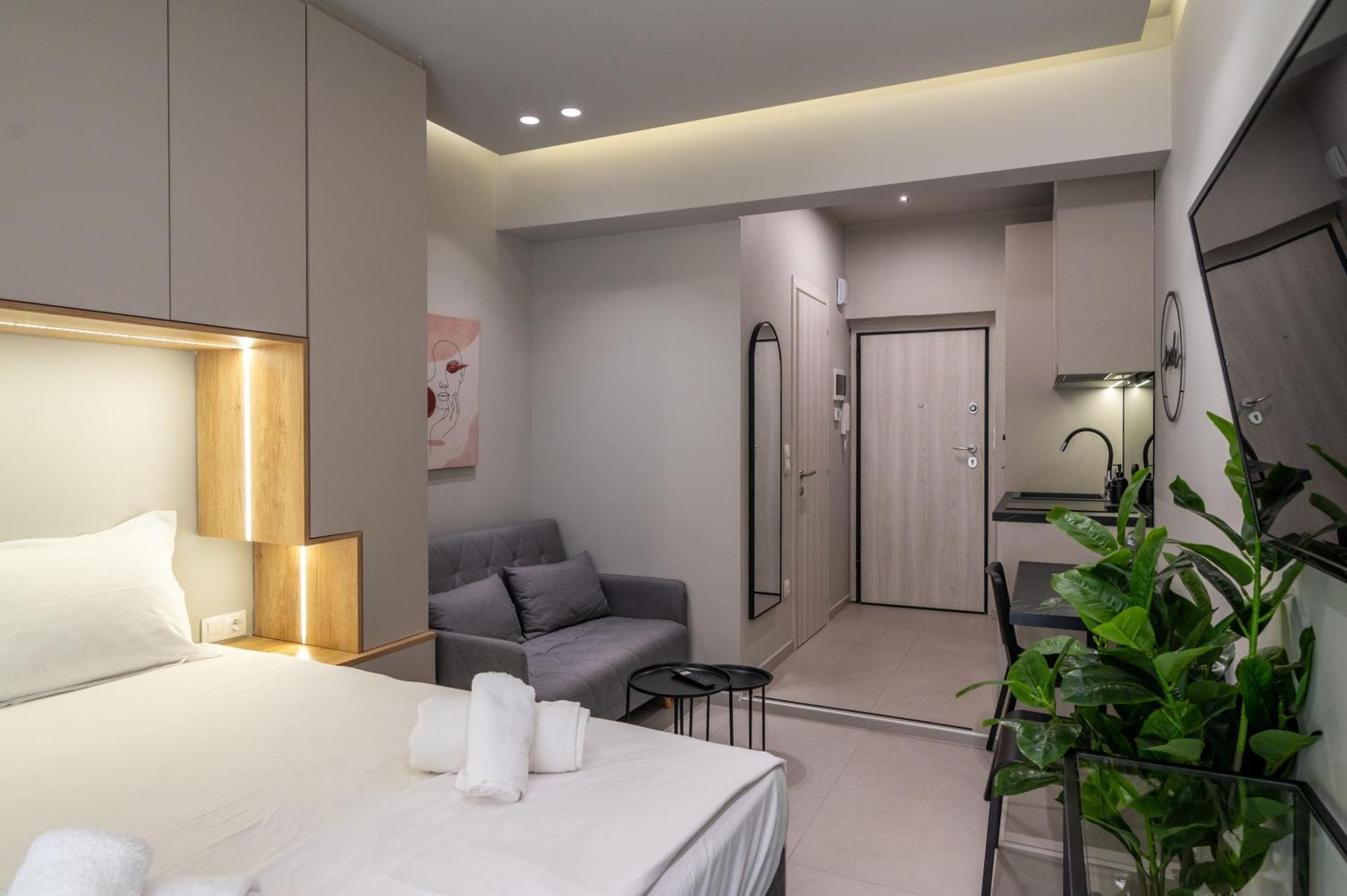 Cozy By Nest Apartment *